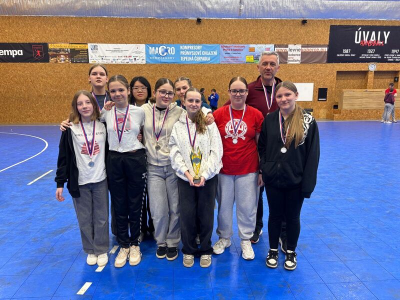 Úspěch žákyň v krajském finále poháru 5.–7. tříd